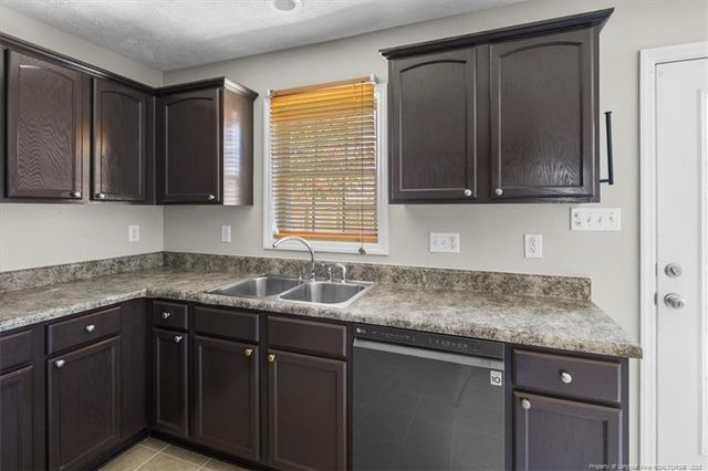 1607 Stonewood Drive, Fayetteville, NC 28306