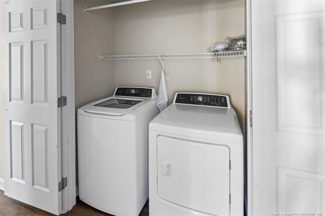 1607 Stonewood Drive, Fayetteville, NC 28306