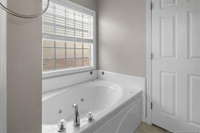 1607 Stonewood Drive, Fayetteville, NC 28306