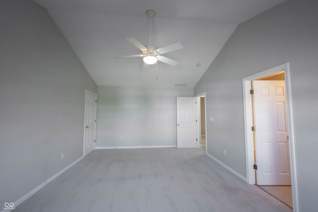 10903 Perry Pear Drive, Zionsville, IN 46077