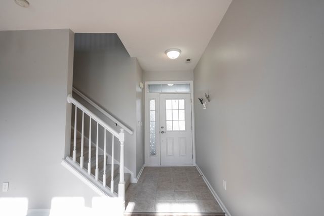 10903 Perry Pear Drive, Zionsville, IN 46077