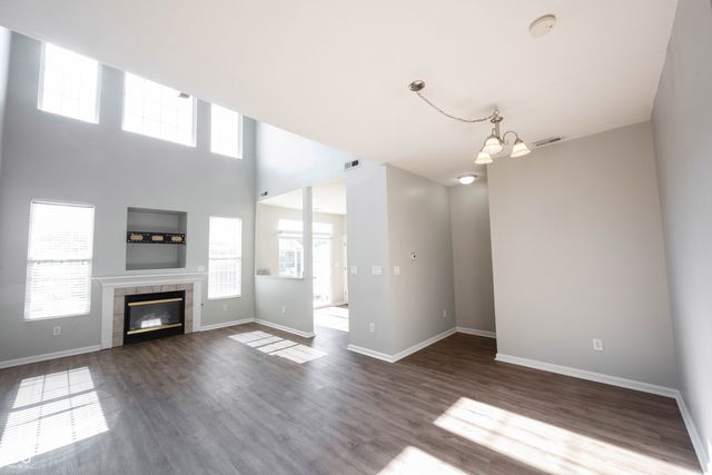 10903 Perry Pear Drive, Zionsville, IN 46077