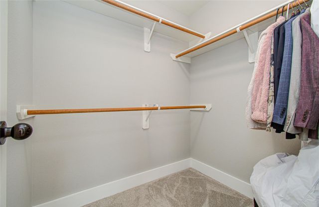 2205 Ocean Point Court, Pearland, TX 77584