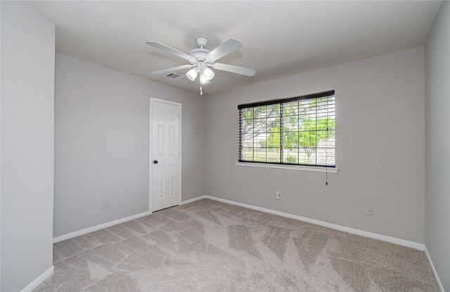 2205 Ocean Point Court, Pearland, TX 77584