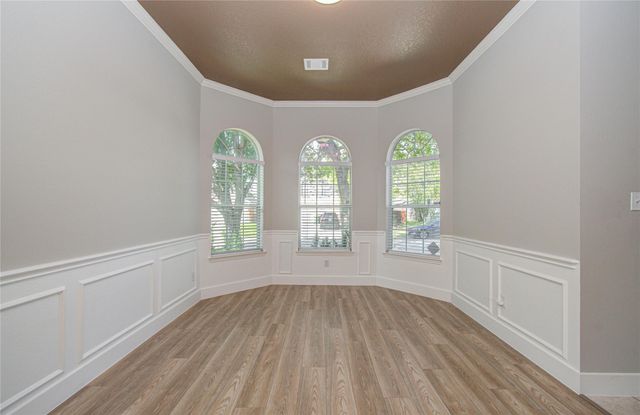 2205 Ocean Point Court, Pearland, TX 77584