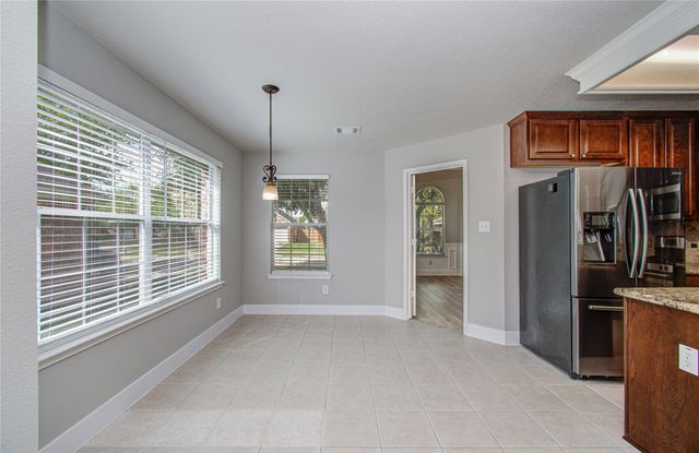 2205 Ocean Point Court, Pearland, TX 77584