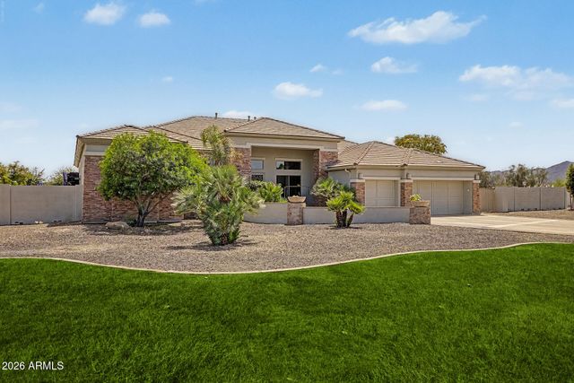 18209 W NORTH Court, Waddell, AZ 85355