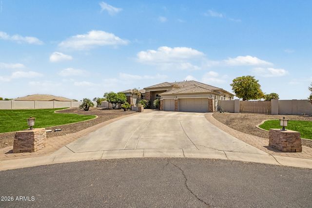 18209 W NORTH Court, Waddell, AZ 85355