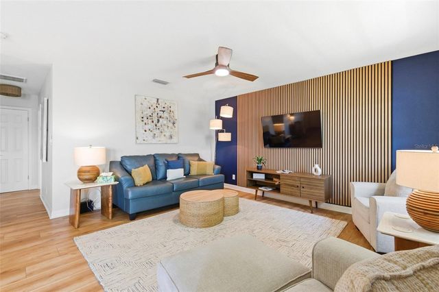 201 POMPANO DRIVE SE C furnished, St Petersburg, FL 33705