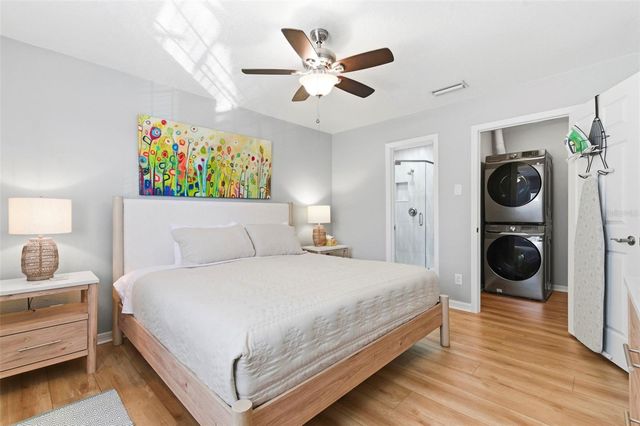 201 POMPANO DRIVE SE C furnished, St Petersburg, FL 33705
