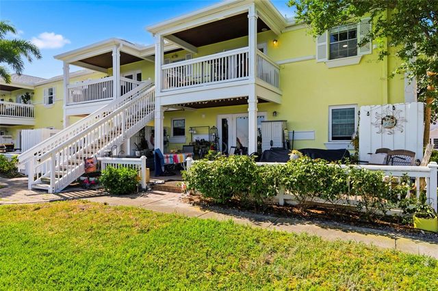 201 POMPANO DRIVE SE C furnished, St Petersburg, FL 33705