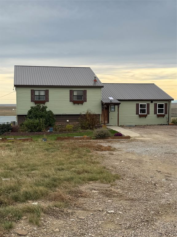 613 Tank Hill Drive, Cut Bank, MT 59427 photo 2