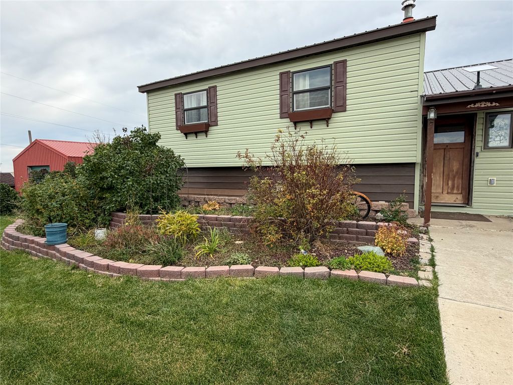 613 Tank Hill Drive, Cut Bank, MT 59427 photo 3