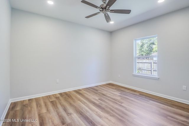 1820 S 2nd Street, Ocean Springs, MS 39564