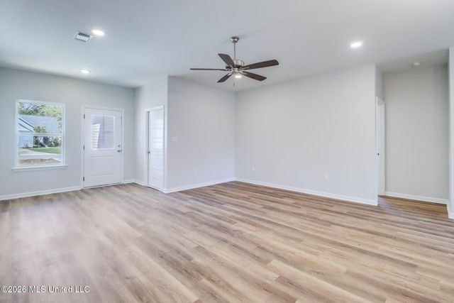 1820 S 2nd Street, Ocean Springs, MS 39564