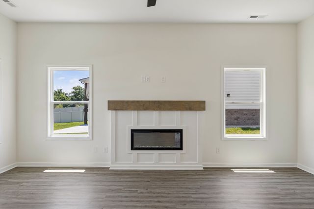 310 Buckadee Rd, La Vergne, TN 37086