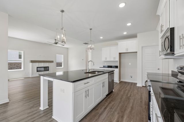 310 Buckadee Rd, La Vergne, TN 37086