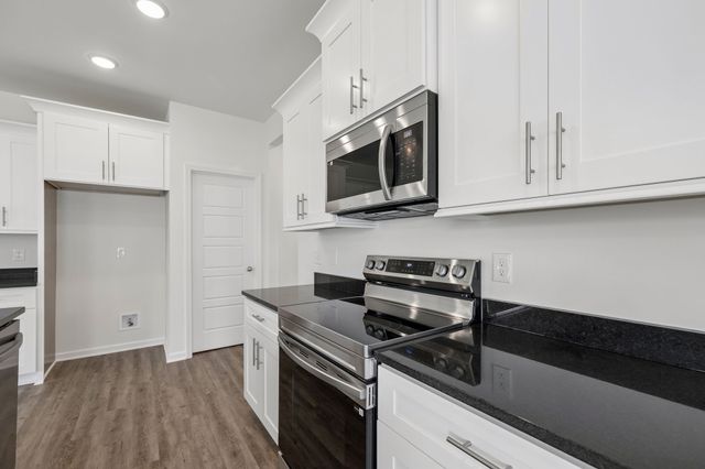 310 Buckadee Rd, La Vergne, TN 37086