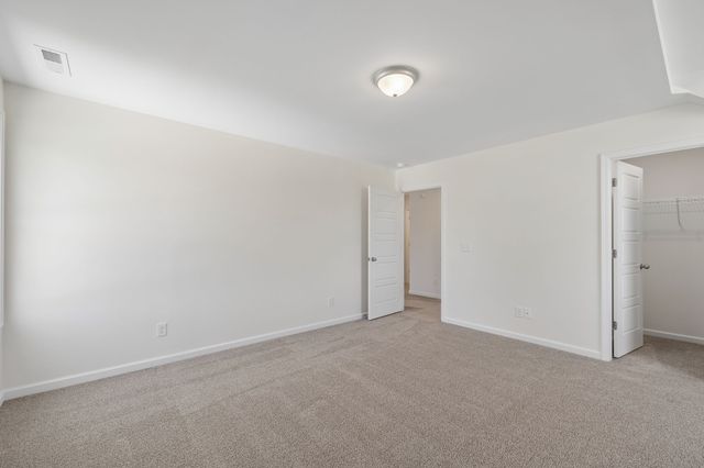 310 Buckadee Rd, La Vergne, TN 37086
