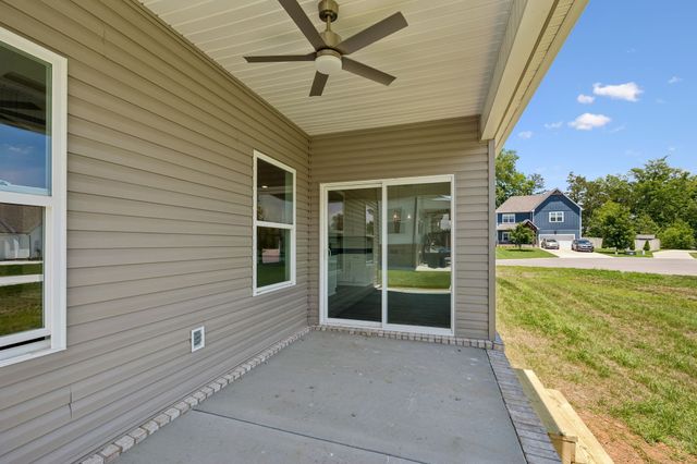 310 Buckadee Rd, La Vergne, TN 37086