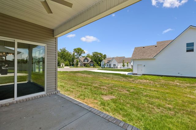 310 Buckadee Rd, La Vergne, TN 37086