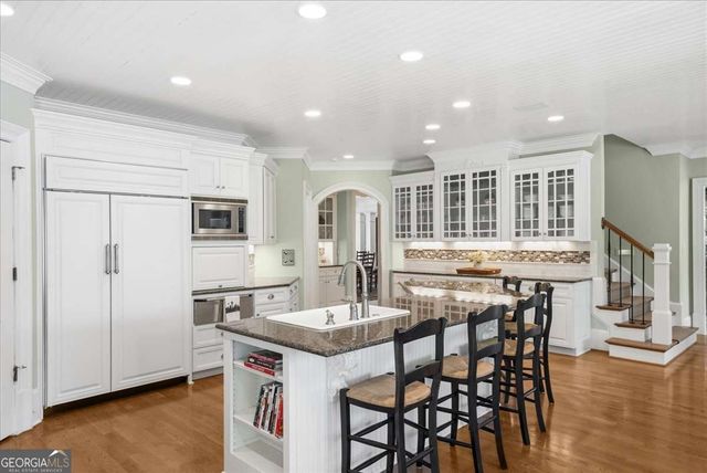 5340 Point South Drive, Gainesville, GA 30504