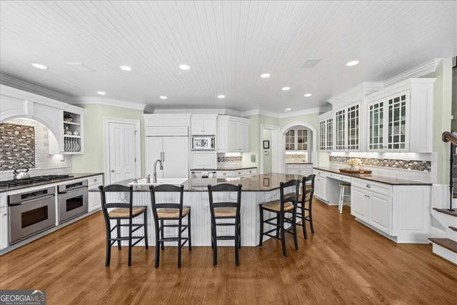 5340 Point South Drive, Gainesville, GA 30504
