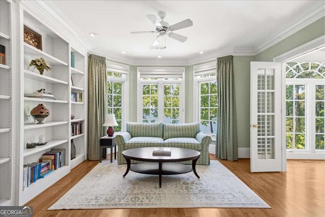 5340 Point South Drive, Gainesville, GA 30504