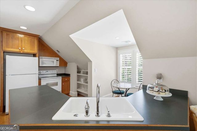 5340 Point South Drive, Gainesville, GA 30504