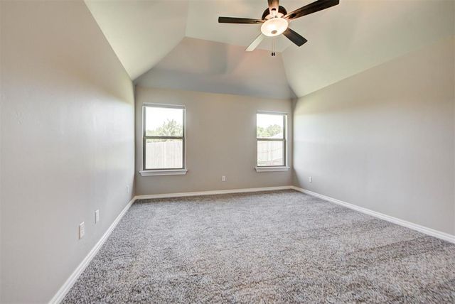 8125 Mountain Oak Drive, Edmond, OK 73034