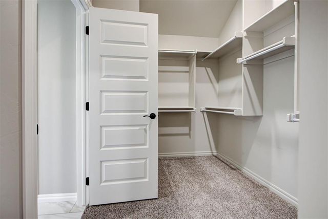 8125 Mountain Oak Drive, Edmond, OK 73034