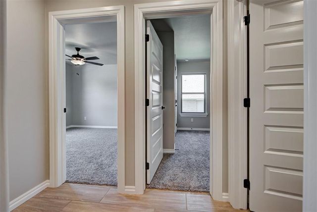 8125 Mountain Oak Drive, Edmond, OK 73034