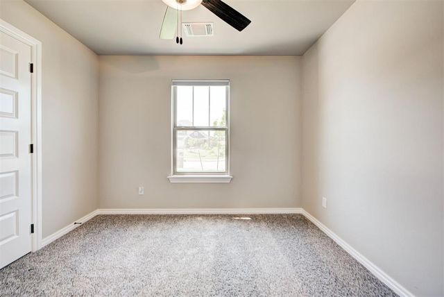 8125 Mountain Oak Drive, Edmond, OK 73034