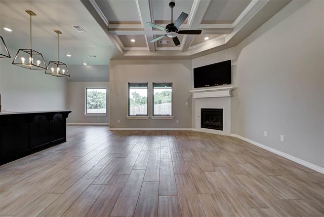 8125 Mountain Oak Drive, Edmond, OK 73034