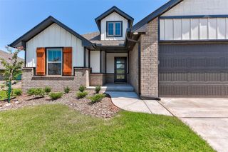 8125 Mountain Oak Drive, Edmond, OK 73034