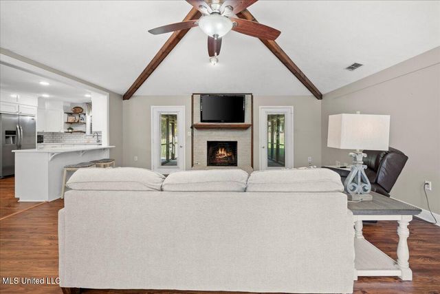1064 Pine Cone Lane, Summit, MS 39666