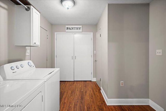 1064 Pine Cone Lane, Summit, MS 39666