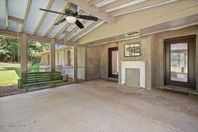 1064 Pine Cone Lane, Summit, MS 39666
