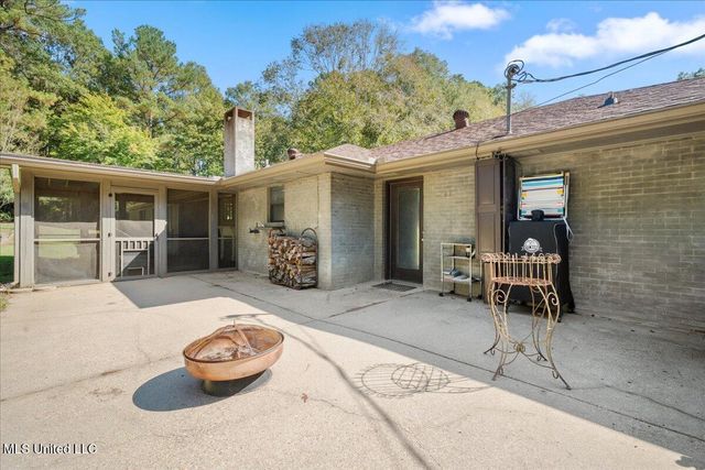 1064 Pine Cone Lane, Summit, MS 39666