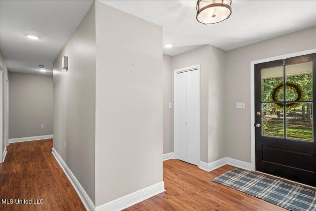 1064 Pine Cone Lane, Summit, MS 39666