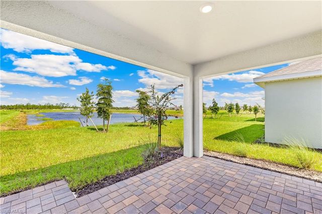 1221 BROOKLANDS DR, Fort Myers, FL 33905