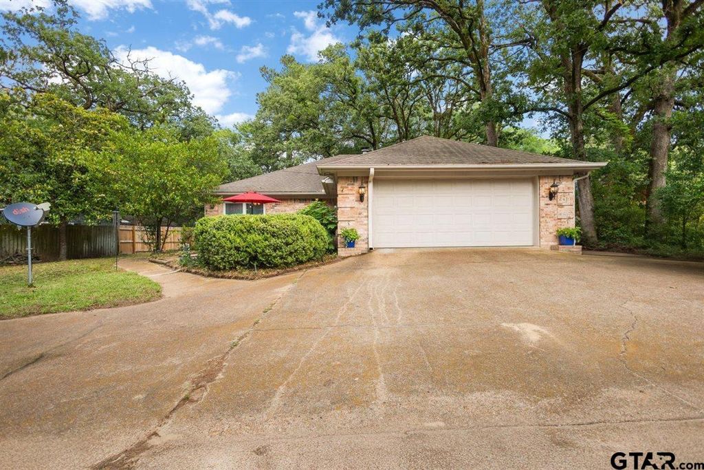 241 Hideaway Lane Central, Hideaway, TX 75771