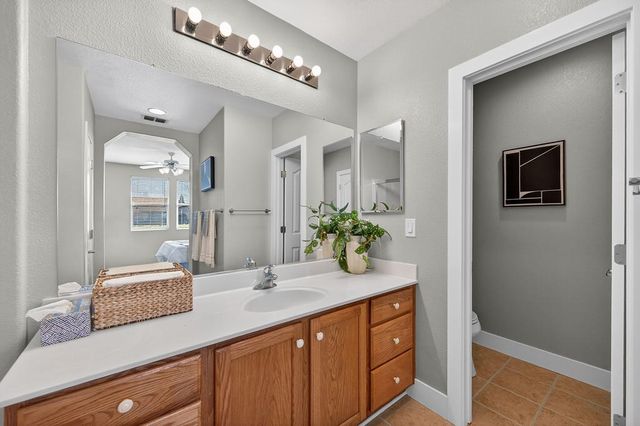 2311 Rose Arbor Dr, Sacramento, CA 95835