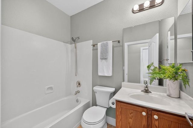 2311 Rose Arbor Dr, Sacramento, CA 95835