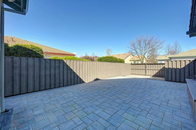 2311 Rose Arbor Dr, Sacramento, CA 95835