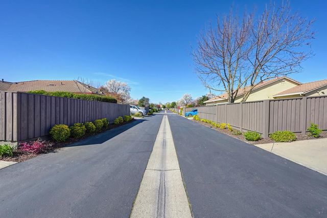 2311 Rose Arbor Dr, Sacramento, CA 95835