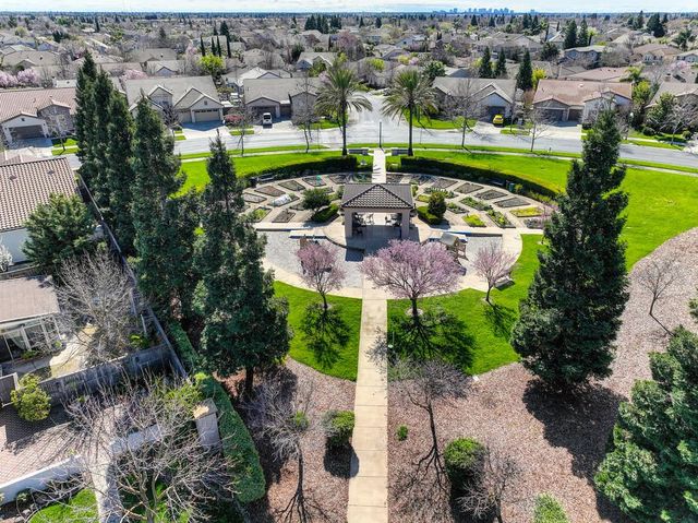 2311 Rose Arbor Dr, Sacramento, CA 95835