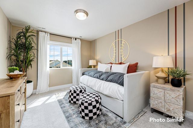 5483 E Victoria Falls Dr, Nampa, ID 83686