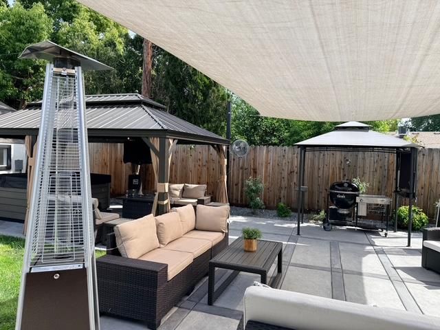 6710 Manassero Way, Sacramento, CA 95820