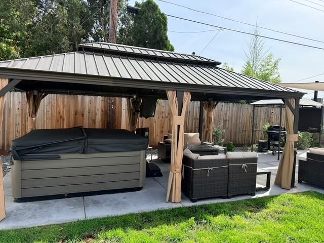 6710 Manassero Way, Sacramento, CA 95820